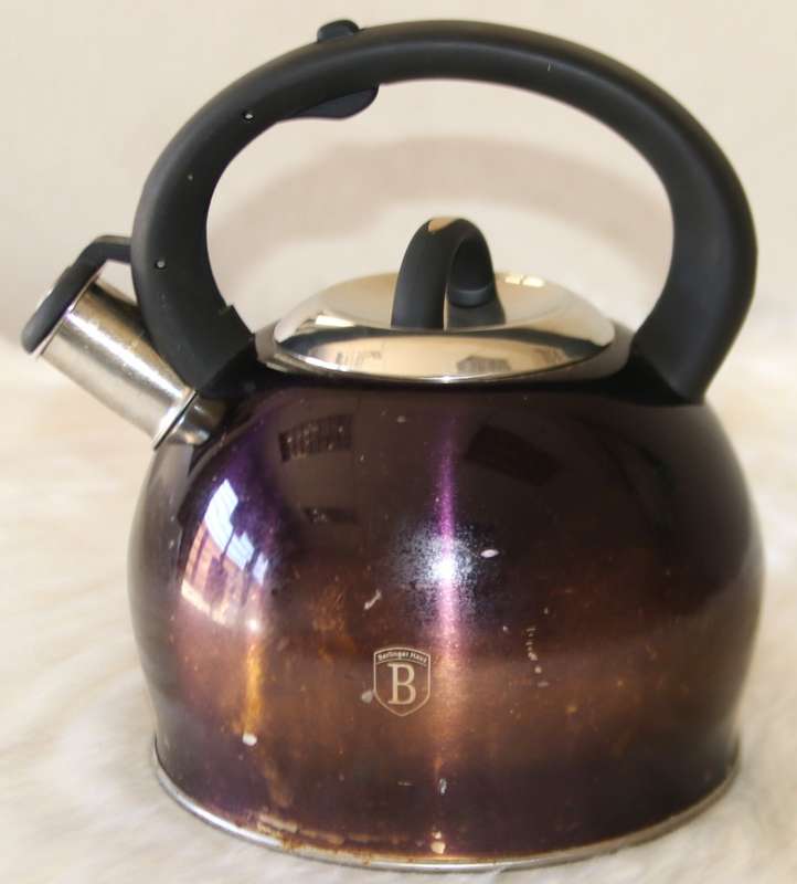 Berlinger Haus 3 Litre Stainless Steel Whistling Stove Top Kettle - Purple Eclipse Edition