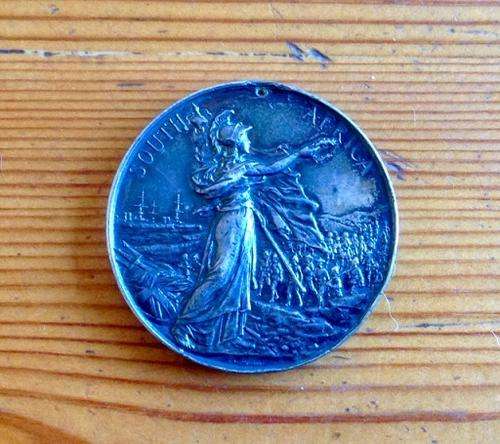 Queen's South Africa Medal, medal only, 8840 Pte J McDowall Highland L.I.