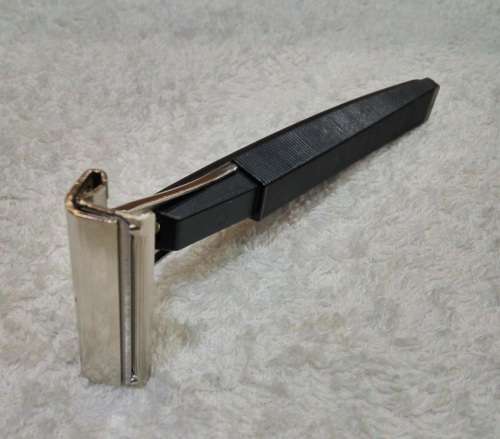 Vintage Schick Injector Razor Type L1 (1970's, With case + 20 Free Blades)