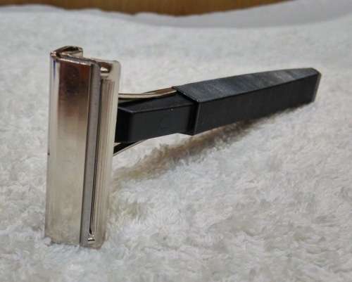 Vintage Schick Injector Razor Type L1 (1970's, With case + 20 Free Blades)