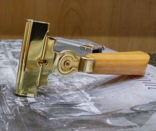 Vintage Schick Injector Razor Type E (Circa 1940, case, free blades)