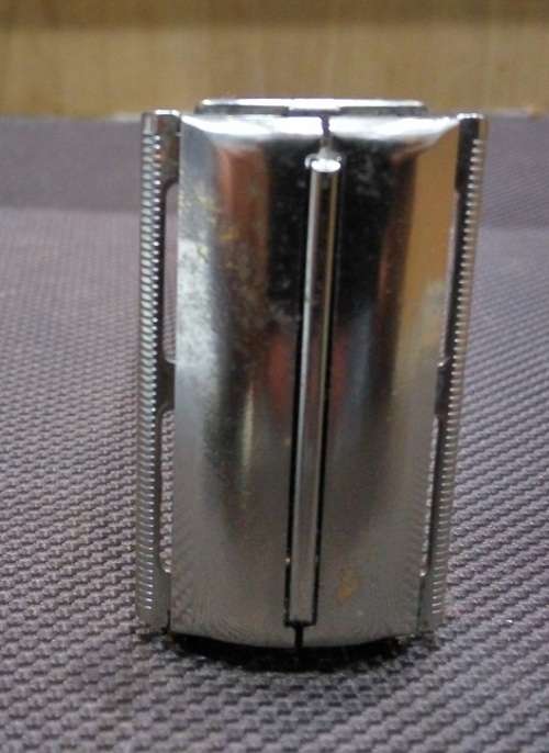 Vintage Gillette Slim Adjustable Razor (L4, 1966)
