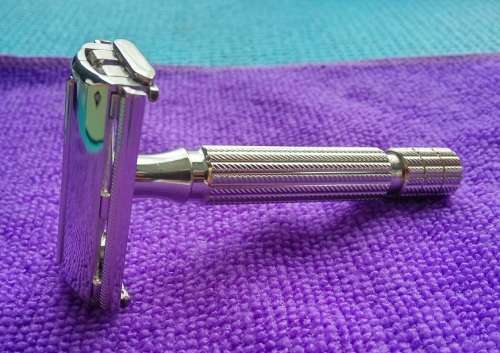 Vintage GIllette Aristocrat 58 Razor (England, Circa 1958)