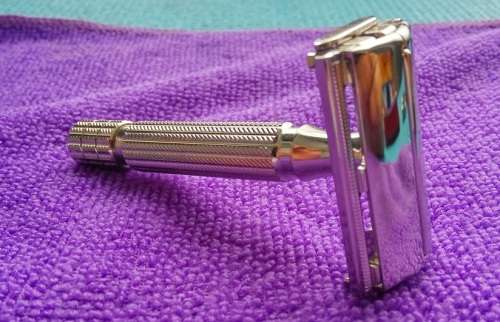 Vintage GIllette Aristocrat 58 Razor (England, Circa 1958)
