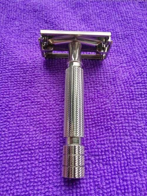 Vintage GIllette Aristocrat 58 Razor (England, Circa 1958)