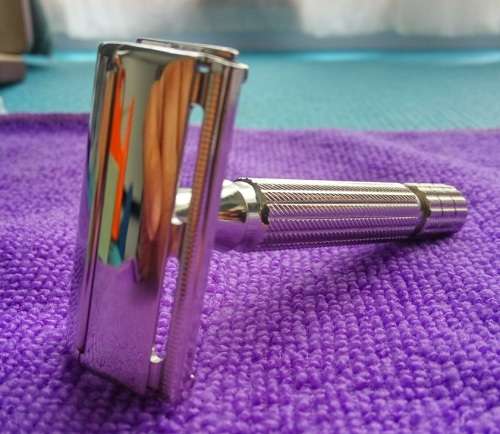 Vintage GIllette Aristocrat 58 Razor (England, Circa 1958)