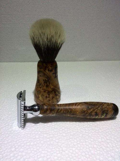 Wood Turned Safety Razor and Brush Set (Wild Olive Burr, Finest)