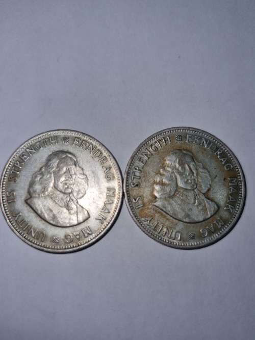 SA Republic set of Silver 20c coins 1961 and 1962 (50% and 11.31g) - very good condition