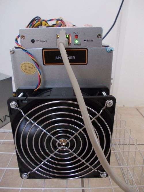 Powerful 19.3 Gh ASIC D3 Antminer - Mines 12 Cryptocurrencies
