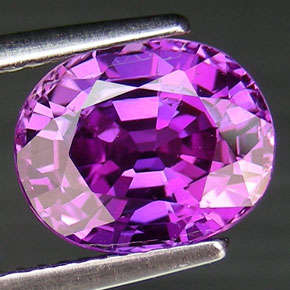 4.5 ct oval facet purple sapphire gemstone