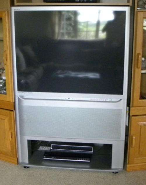 Samsung Rear Projection TV - Mint!