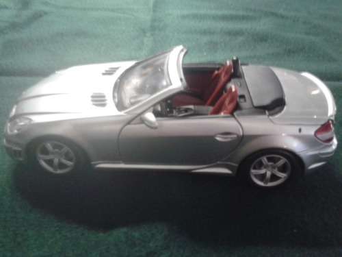 MOTORMAX MERCEDES BENZ SLK 55 AMG 1:18
