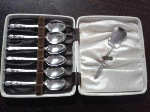 SET APOSTLE TEASPOONS & SUGAR SPOON - EPNS - MINT CONDITION
