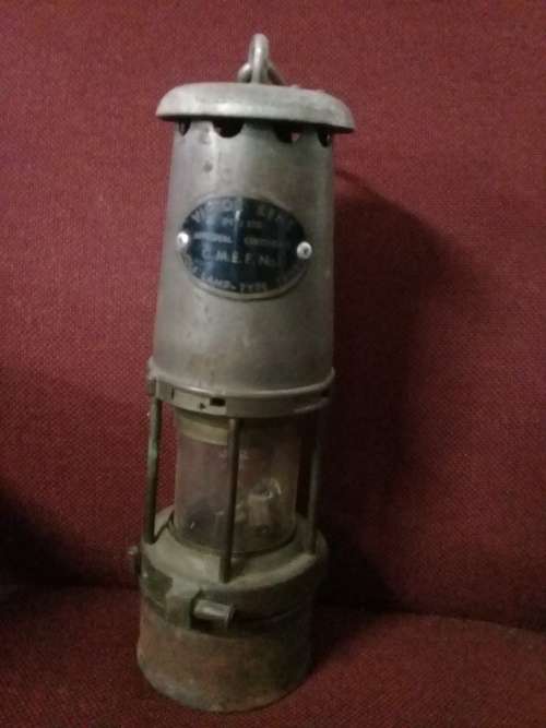 VINTAGE VICTOR KENT WOLF LAMP - TYPE 7 RMBS