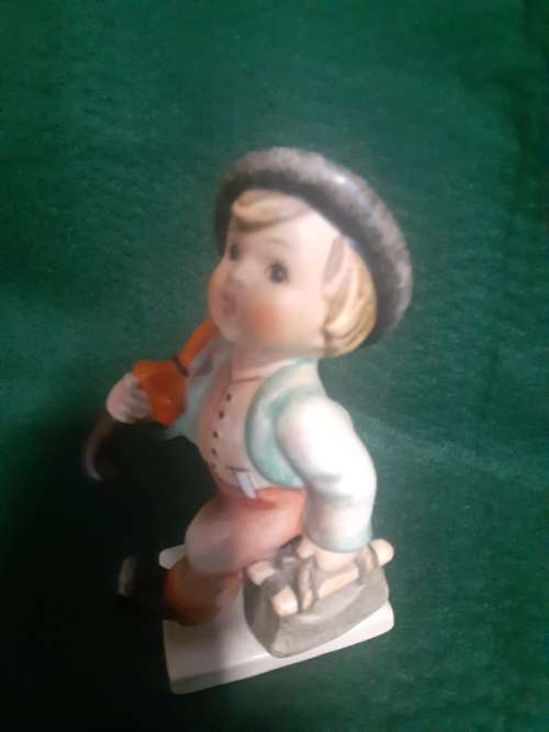 Hummel Figurine -  Merry Wanderer