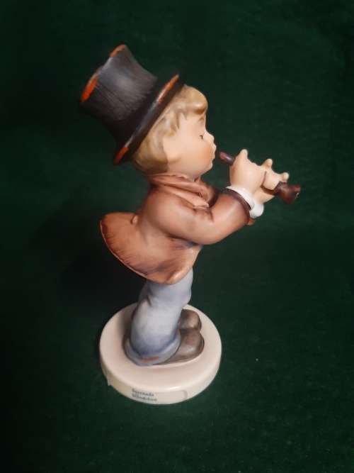 Hummel Figurine -  Serenade