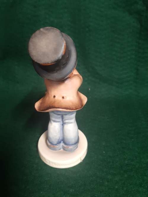 Hummel Figurine -  Serenade