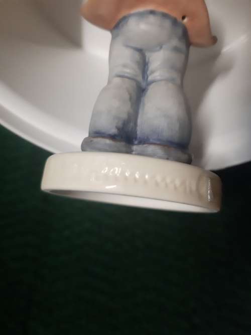 Hummel Figurine -  Serenade