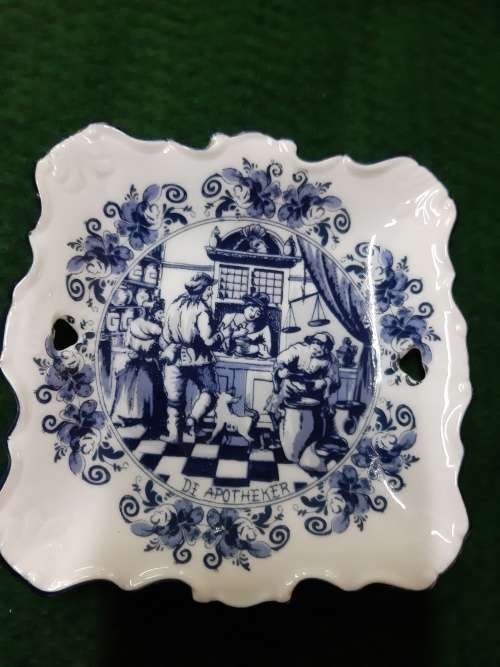 Oude Molen Delft De Apotheker Large Pin Tray Limited