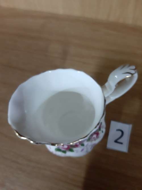 ROYAL ALBERT LAVENDER ROSE MILK JUG 2