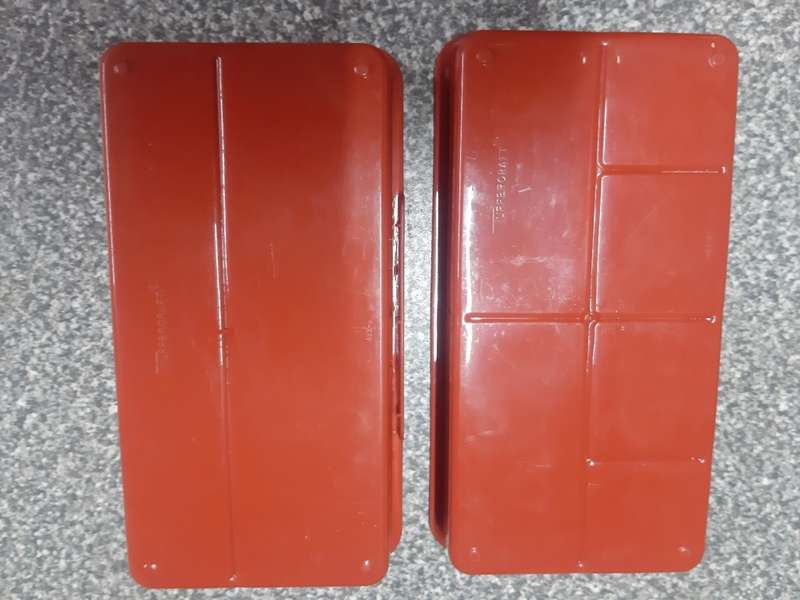 TUPPERWARE SEWING / CRAFT BOX