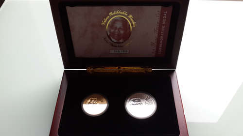 MANDELA GOLD 90th BIRTHDAY 2008 TWIN SET@CRAZY R1 START
