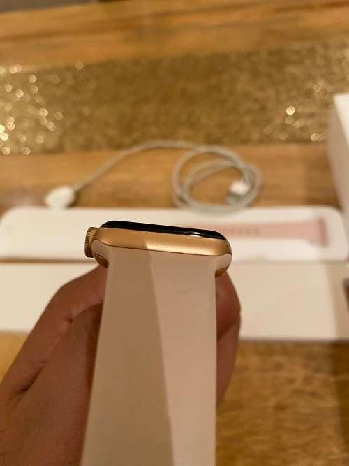 Genuine Apple Watch Series 3 38mm GPS