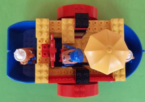 Vintage  LEGO 3673  PADDLE STEAMBOAT