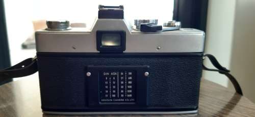 Vintage MINOLTA SRT 1016 Camera with f 80 - 200 mm lens