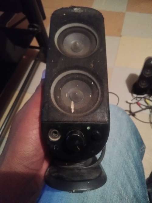 Logitech Speaker ( Sub woofer is lost)