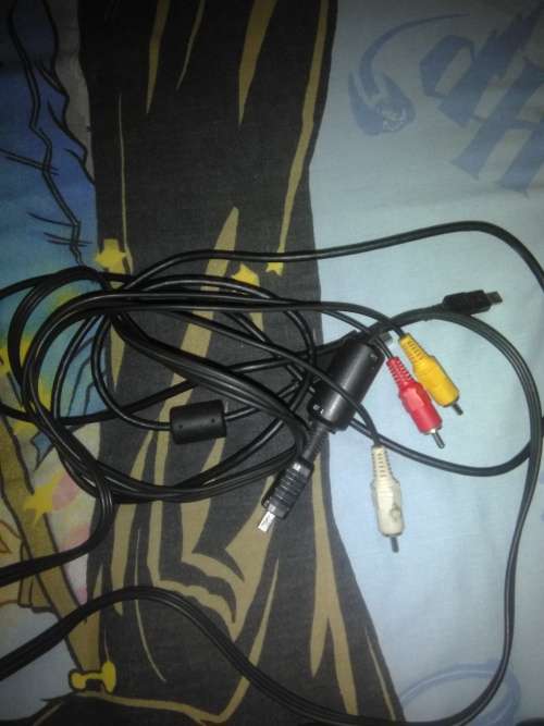 PS3 320GB WITH 10 GAMES + RED Controller
