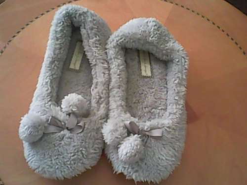 Ladies Soft Silver Grey Slippers size 5 - 6 Brand New