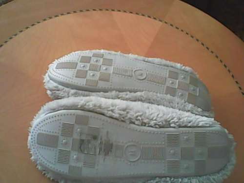 Ladies Soft Silver Grey Slippers size 5 - 6 Brand New