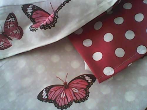 Must Have Butterfly Single Bed Duvet Cover with 1 pillow case (New and Unused)