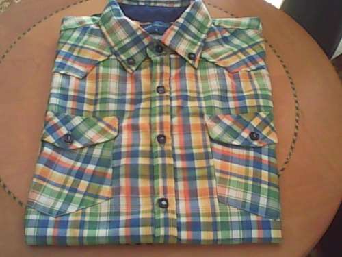 MEN'S SHIRT WITH BRIGHT COLOURS - SIZE S - LIKE NEW