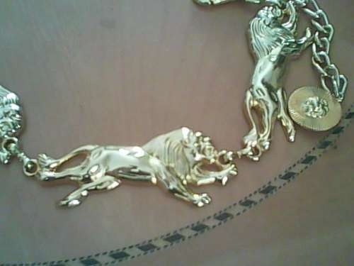 VINTAGE DECORATIVE GOLD LION CHAIN CLIP BELT - LIKE NEW  - ONE SIZE