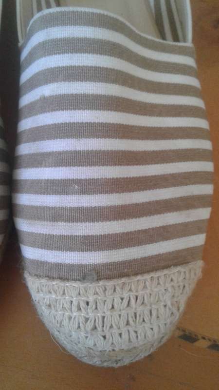 LADIES WOOLWORTH`S SLIPPER SHOE SIZE 6 - VERY GOOD