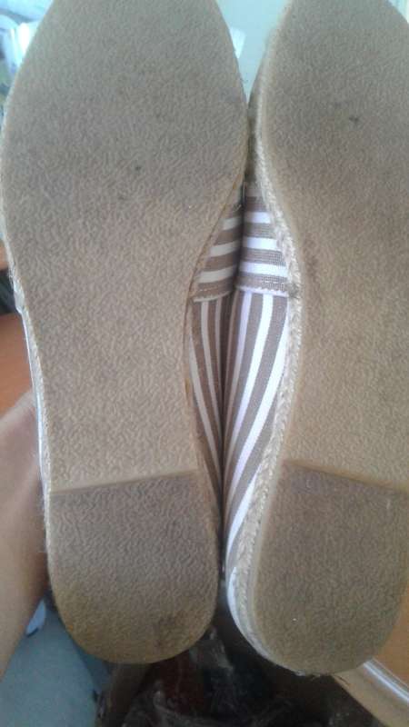 LADIES WOOLWORTH`S SLIPPER SHOE SIZE 6 - VERY GOOD
