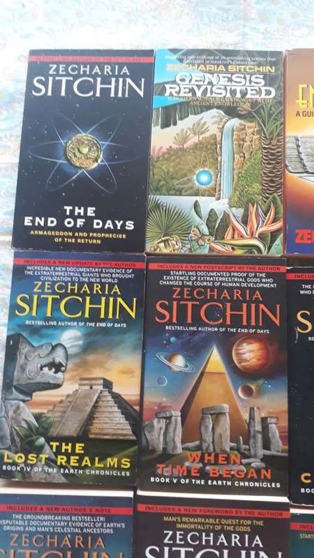 BOOKS NON-FICTION: A Complete Zecharia Sitchin Earth Chronicles Nine-Book Series Set,Like New