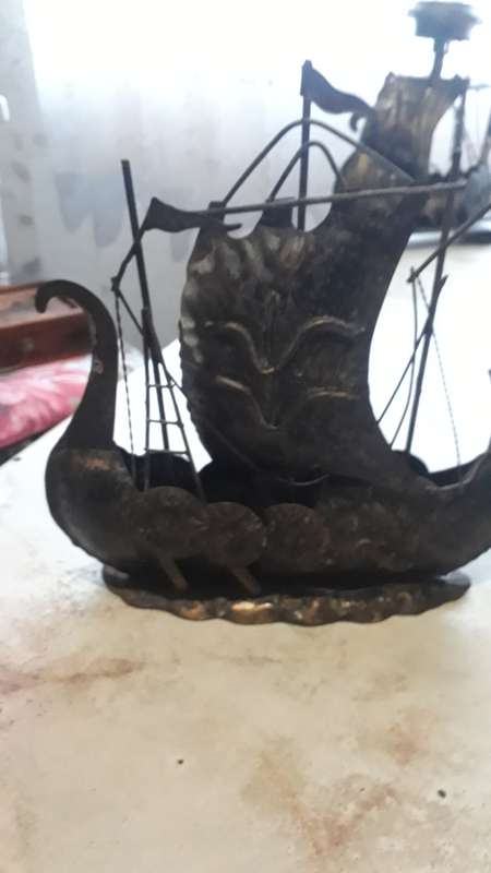 ANTIQUES and COLLECTABLES: VINTAGE LIKE VICKING SHIP DISPLAY PEACE