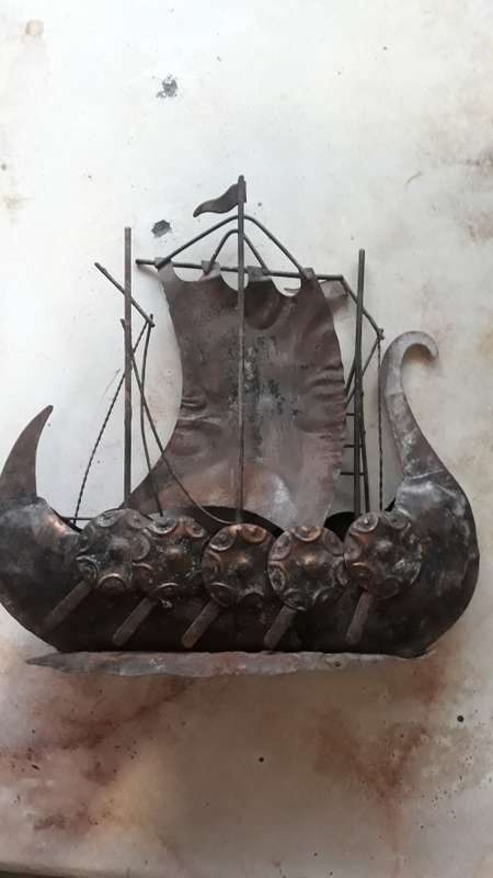 ANTIQUES and COLLECTABLES: VINTAGE LIKE VICKING SHIP DISPLAY PEACE
