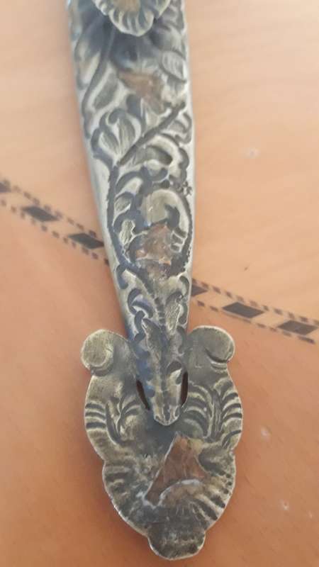 VINTAGE WALL DECORATIVE KNIFE/DAGGER