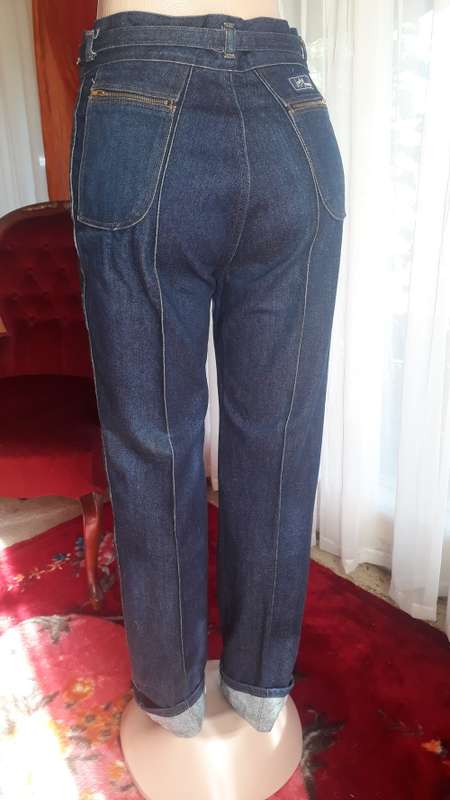 VINTAGE WRANGLER LADY JEANS
