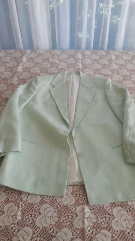 Vintage Ladies Fully Lined Green Suite. Carducci - size 14 - Beautiful Condition