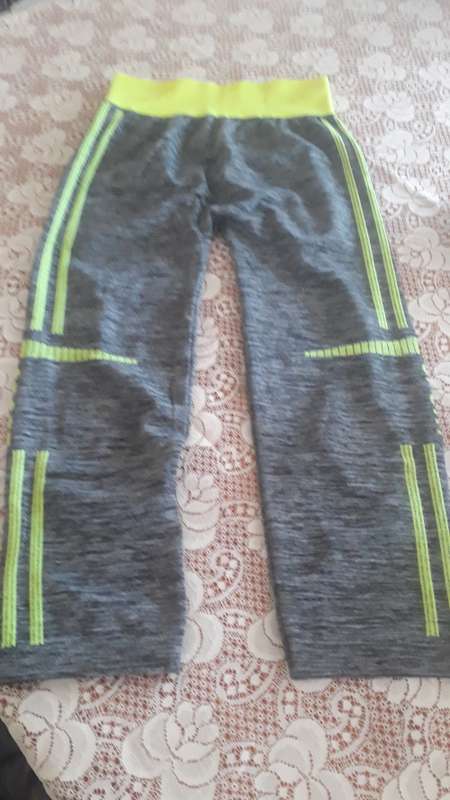 Active Sport Wear - Pre-Loved - Grey and Neon Yellow