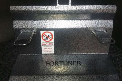 Isofix bracket for Toyota Fortuner / Hilux or Ford Ranger