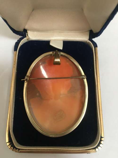 !!Crazy R1 Start!! Beautiful Condition Vintage Cameo Brooche