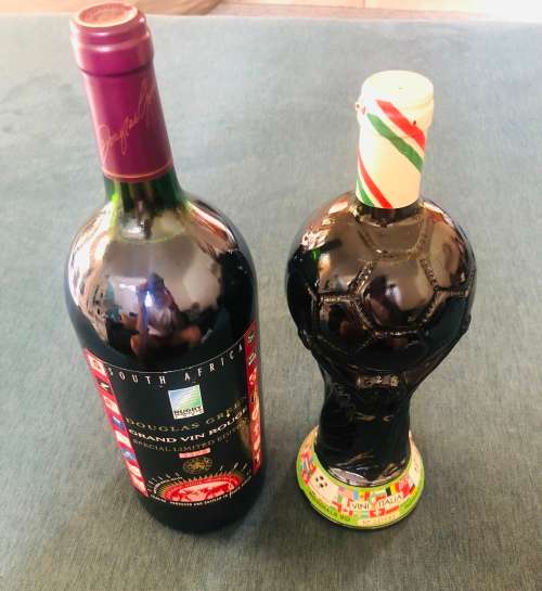 2X Vintage Collectors Bottles of Wine!!!Douglas Green 95 Rugby World Cup and Mondiale 90!!!