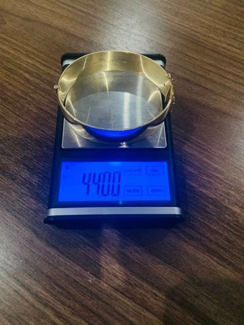 Solid Ladies 9ct Yellow Gold Metal Core Bangle Weight 44Grams!