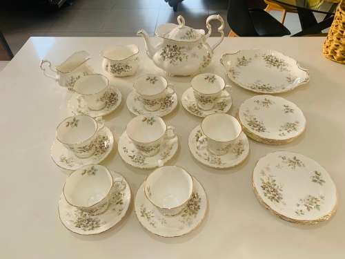 ROYAL ALBERT-Haworth Rare Full Tea Set! Set of 8x With Large Teapot!